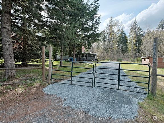 4th image of 24502 30th Avenue E