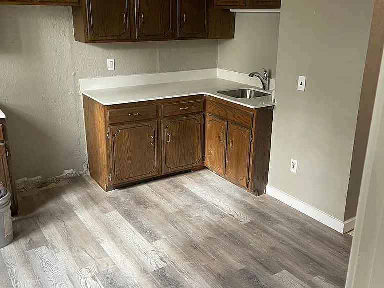 1135 Rainbow Dr — Photo 6