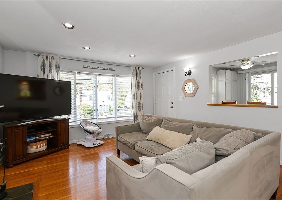 546 Poplar St, Roslindale, MA 02131 Zillow