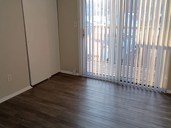 5th image of 1117 Lewis St #9