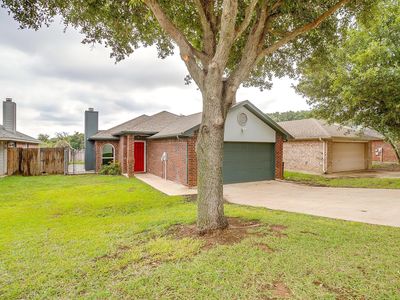 708 Stribling Cir, Azle, TX, 76020