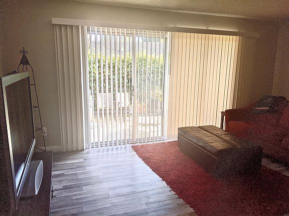 4th image of 718 E La Veta Ave #718