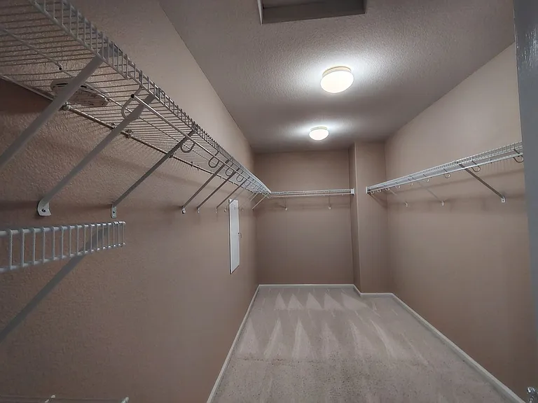 13606 Brook Way — Photo 34