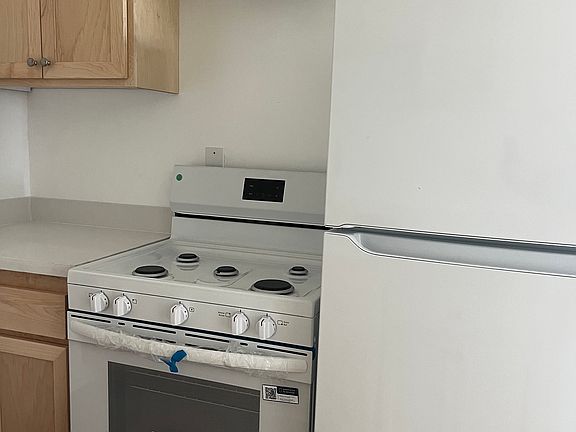 new stove and refrigerator