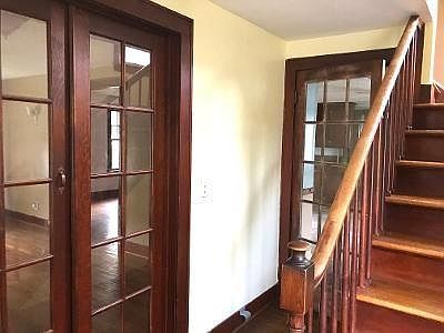 3rd image of 29 Belden Ave