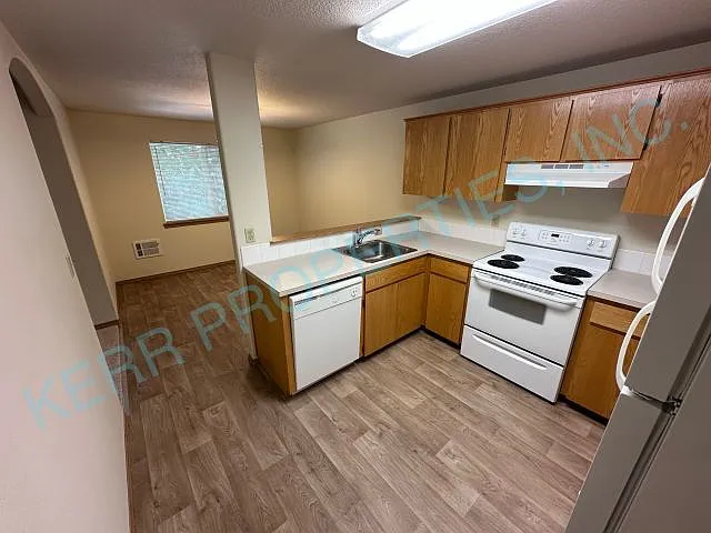 1244 NE 16th St — Photo 6