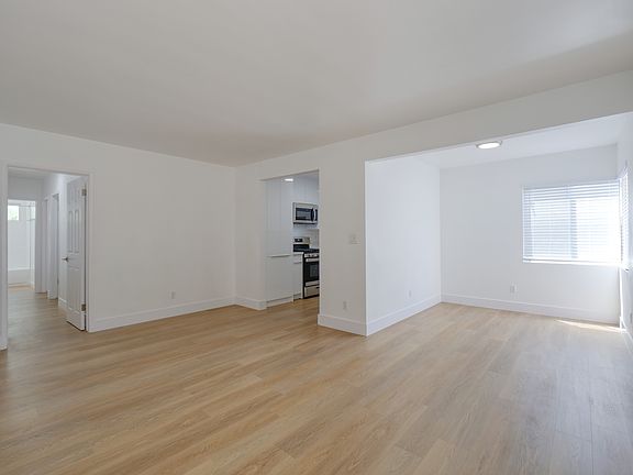 5th image of 8261 Norton Ave APT 8