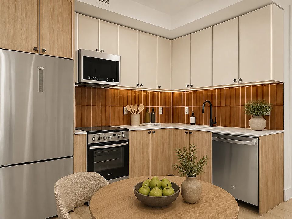 1st image of 733 Lincoln Pl #6205