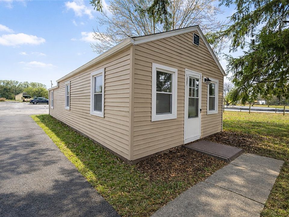 1st image of 350 Waterloo Geneva Rd #10