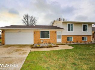 20936 S Miles St, Clinton Township, MI 48036
