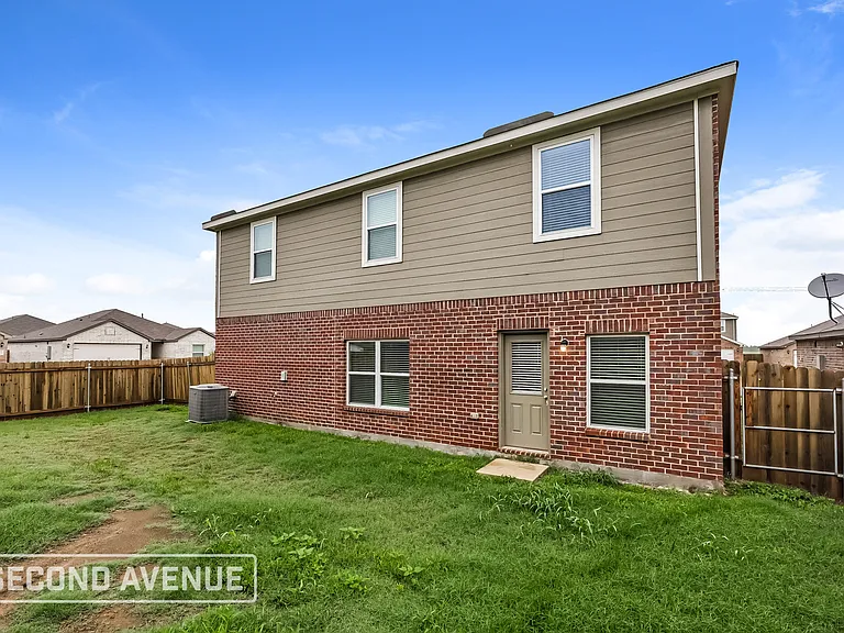 325 Condie Russell Ave — Photo 24