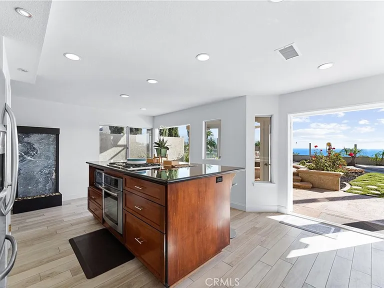 85 Palm Beach Ct — Photo 17