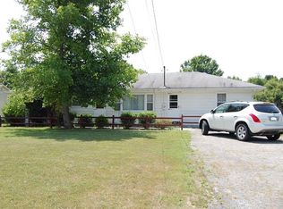 978 Mercer Grove City Rd, Mercer, PA 16137