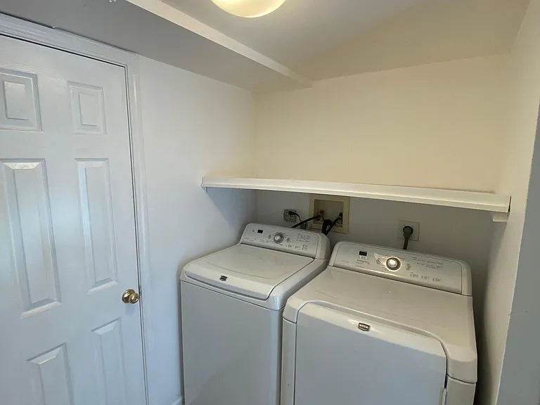 995 Symphony Dr — Photo 13