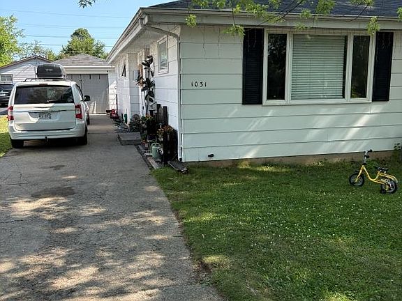 2nd image of 1029 Evans St