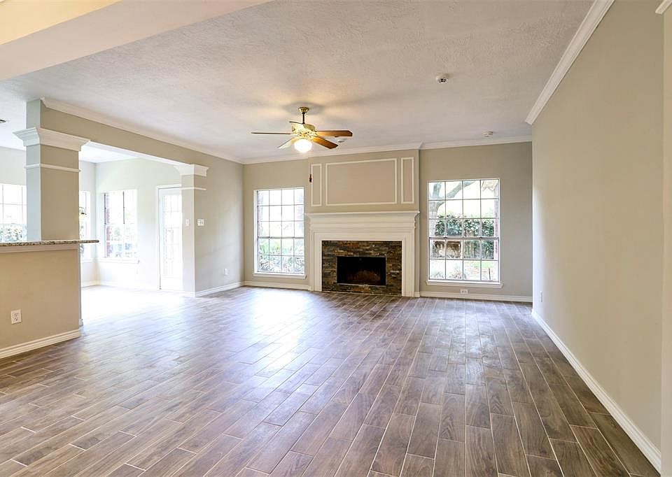 1st image of 5423 Shady Maple Dr