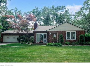 52 White St, Manchester, CT 06042