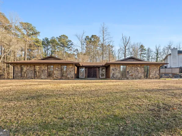 165 Deer Forest Rd, Fayetteville, GA 30214