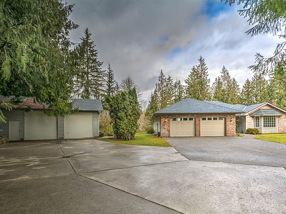 2nd image of 9921 52nd St SE