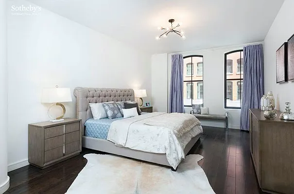 Sold by Sotheby's International Realty | media 6