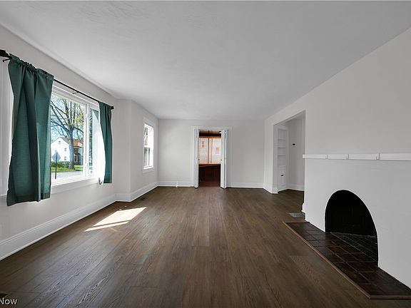 5th image of 17303 Invermere Ave
