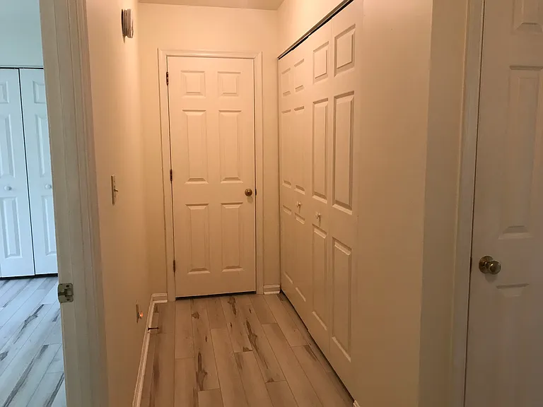 222 Cambridge Ct — Photo 23