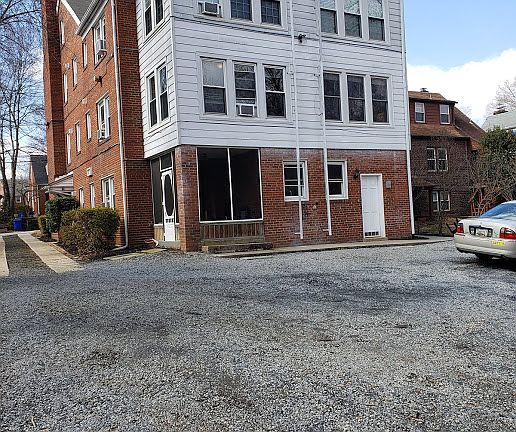 2nd image of 8109 Garland Ave APT 4