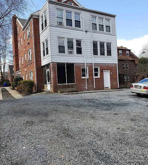 8109 Garland Ave #4 — Photo 2