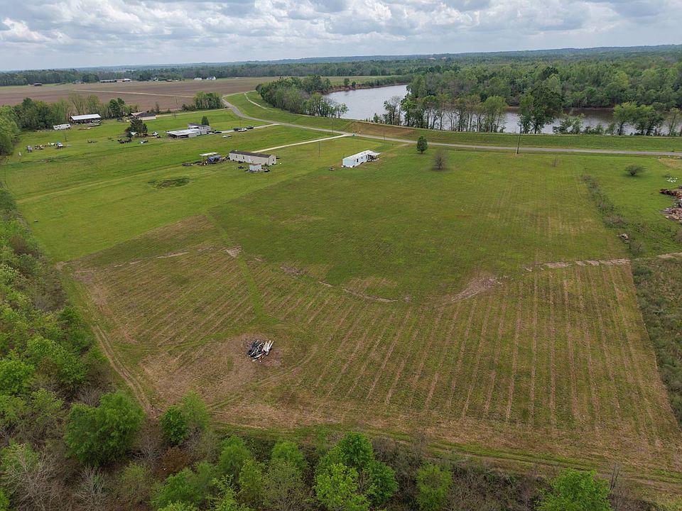 1st image of 831 S Blankston Rd