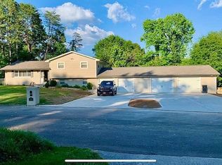 812 Normandy Dr, Knoxville, TN 37919