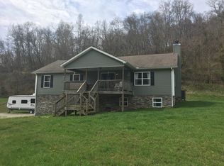 282 Homestead Rd, Lesage, WV 25537