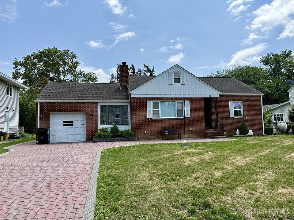 1st image of 19 South Dr