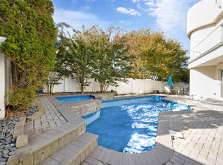 (Undisclosed Address), Long Beach, NY 11561