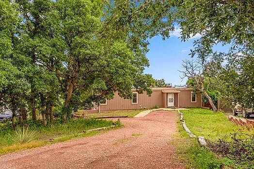 3rd image of 703 Orion Dr