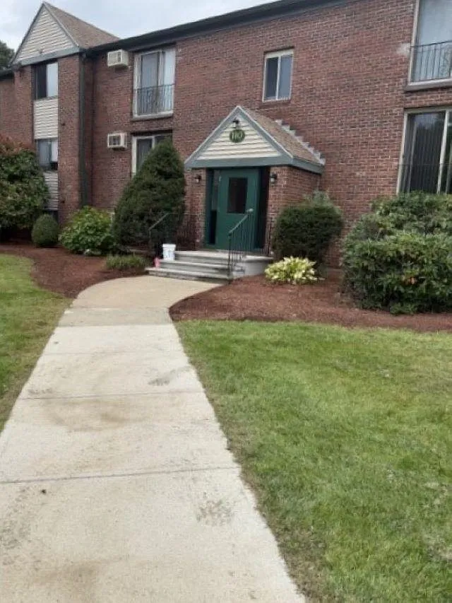 Pinewood Estates — Photo 2