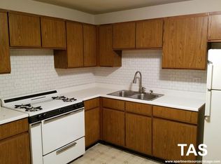 1914 W Warner Ave APT 3F, Chicago, IL 60613