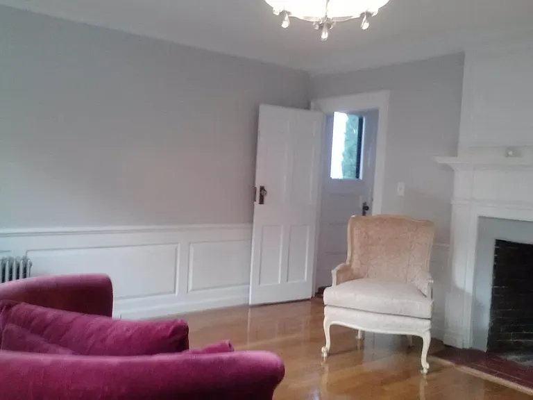 LIVING ROOM SHOWING SIDE ENTRANCE
