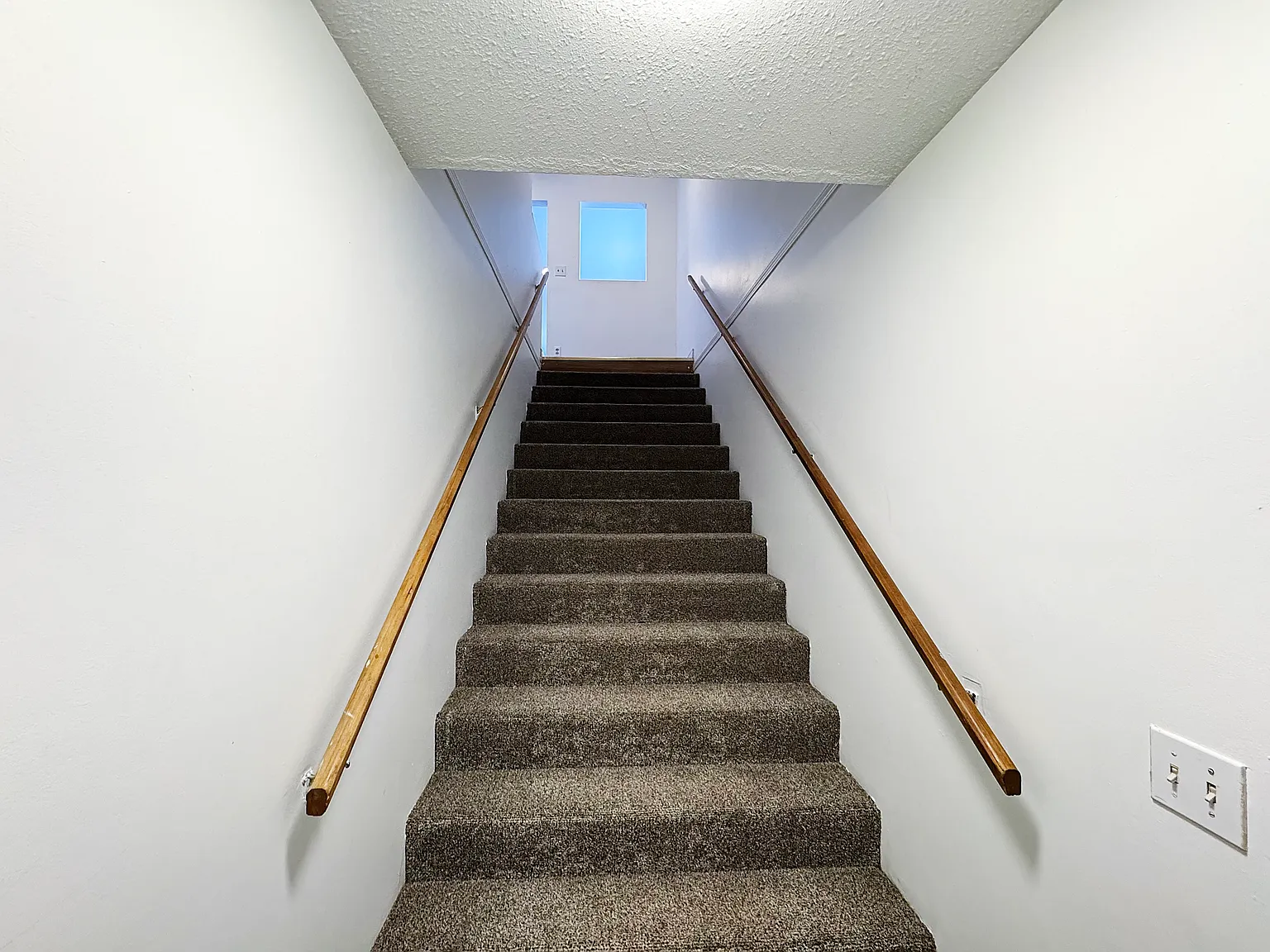 2 bed, 1100 sqft, $1,725 — Photo 2