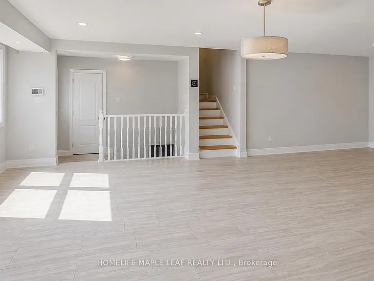 23 Barrett Cres — Photo 6