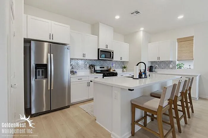 1060 Kendale Way — Photo 8