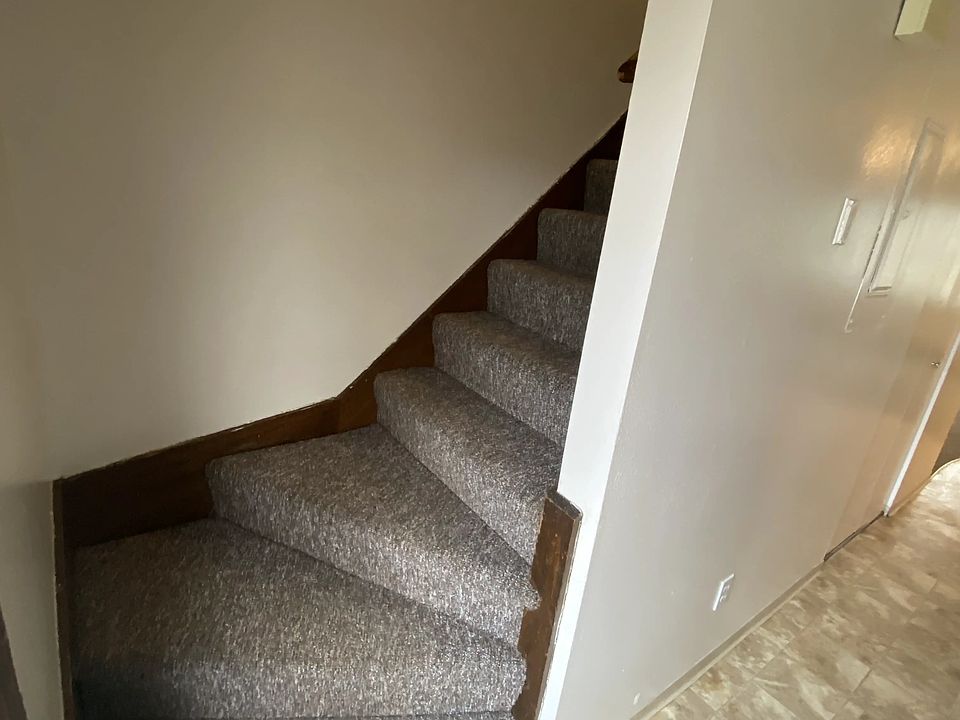 1st image of 925 N 43rd St #1
