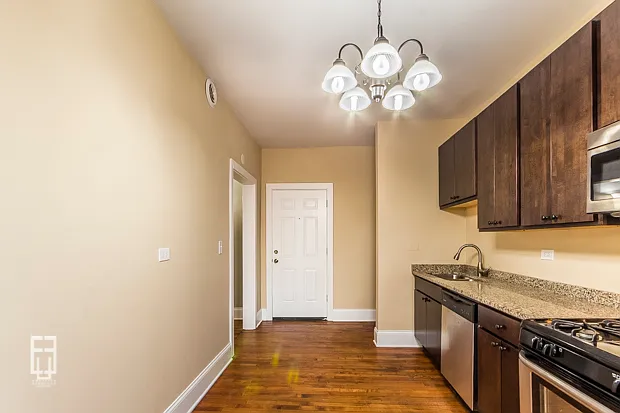 1647 S California Ave #1B — Photo 12
