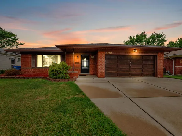 27061 Shelbourne Dr, Warren, MI 48088