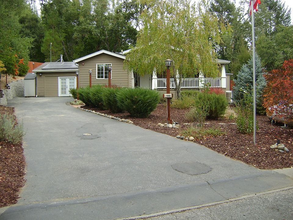 1st image of 190 Oak Knoll Ct