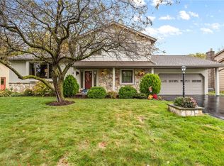 182 Northwood Dr, Rochester, NY 14612