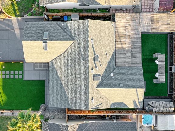 4th image of 1418 Glacier Dr