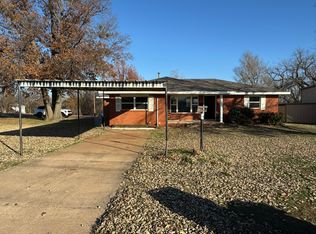 402 S 17th St, Guthrie, OK 73044