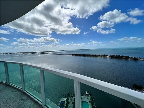 2101 Brickell Ave Photo 1