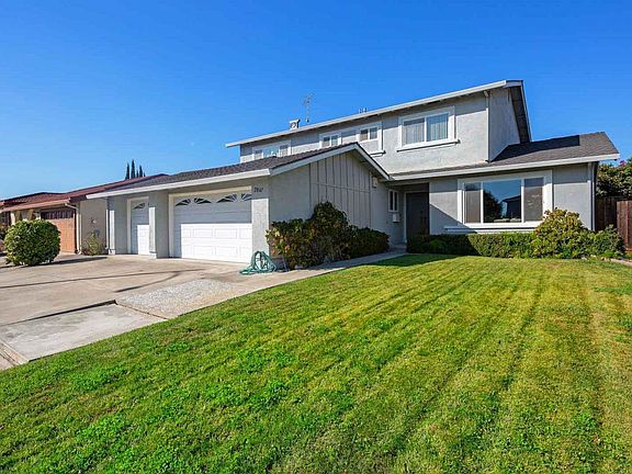 3rd image of 2847 Helmsley Dr