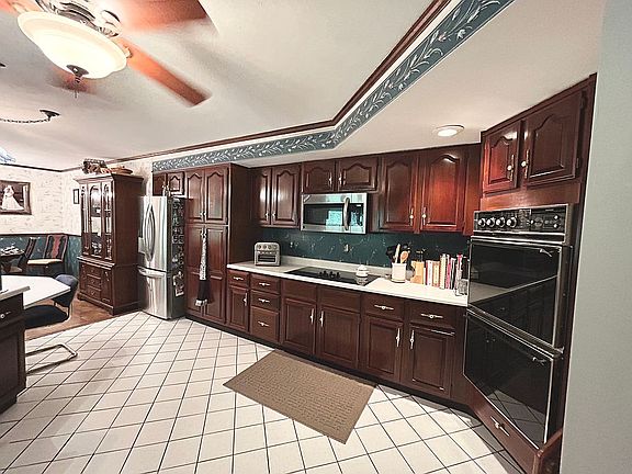5th image of 131 Grayce Dr